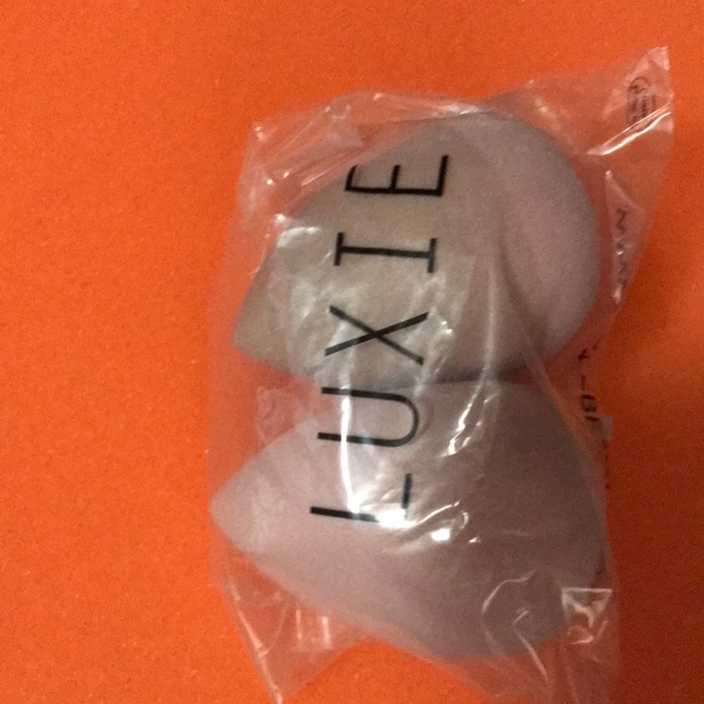 Luxie All-Purpose Sponge Set. New/Never opened